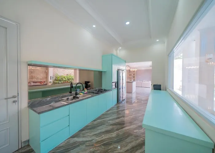 Karen Pecatu Villa *
